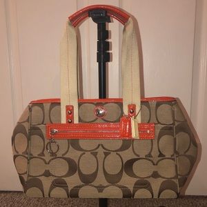 NWOT. Authentic COACH purse